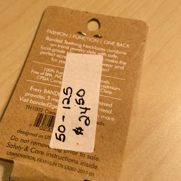 NWT ‘Banded’ Baby Teething Necklace for Mom - Picture 3 of 4